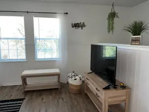The Lakewood - Second Floor on a duplex - Image 2