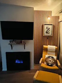 Cozy Freshly remodeled 1B/1B Retreat close to Main - Image 2