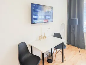2 room apartment right in Stuttgart city 6 people - Image 2