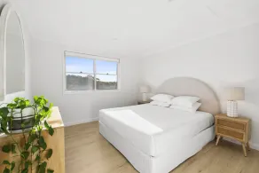 Chic Coastal 1-Bedroom Home with Balcony & BBQ - Image 4