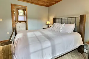 Waterfront cozy cabin near Mt. & Lake Sunapee - Image 3