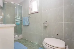 Holiday apartment mit Klimaanlage und Balkon - Image 3