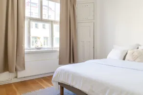 1br apartment with balcony and sea view - Image 4