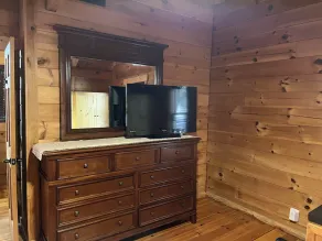 Travelers Rest Cabin - Image 2