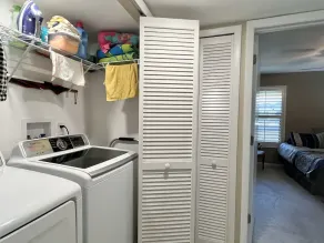 Happy Ours Hideaway -Ft Myers 2bd 2ba condo Non Smoking No Pets 10miles to beach - Image 5