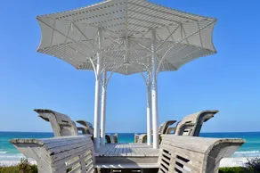 Guest Home w King bed, Steps To Beach And Pool + 2 Adult Bikes! - Image 4