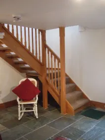 Holiday cottage in rural setting within quiet coastal village. - Image 2