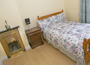 Garden Holiday Cottage by Trident Holiday Homes - Image 4