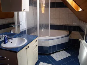 Holiday home with Internet access and barbecue - Image 2