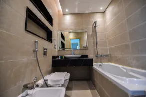 Waterfront Hotel Apartments - Image 3