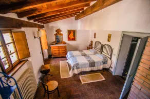 2 houses with each own pool 60 kms northern Lucca for up to 18 persons - Image 5