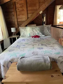 FIFA 40 minutes to Gillette Steps from the beach, charming cottage Plymouth Ma - Image 4