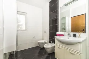 Apartment 1366/15971 (Istria - Pula), 1500m from the beach - Image 4