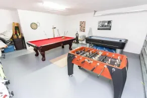 4BD / 3BA, rénové, VILLA D'ADMINISTRATION AVEC SPA, DOIT VOIR, A 10 MIN DE DISNEY - Image 2