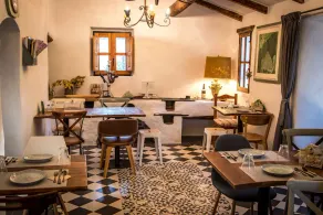 Rancho Los Lobos- Boutique Hotel - Image 3