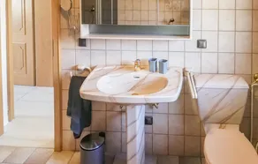 2 Bedroom Lovely Apartment In Jesberg - Densberg - Image 2