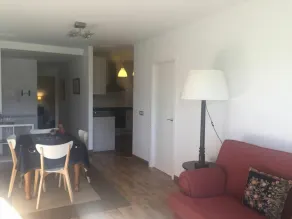 Charming Apartment in Jaca with Terrace and Parking - Image 4