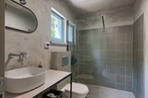 Beautiful Istiran villa for up to 12 guests with private pool - Image 2