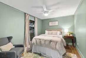 Our cozy, fully remodeled \"Treehouse\"! - Image 5