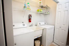 Large Saugatuck Condo, Wooded Ravine, Cathedral Ceilings, Open Concept - Image 4