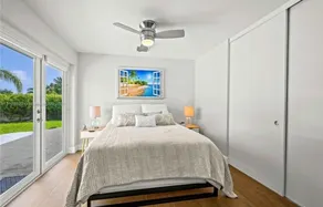 Stunning 3bdr, water front, amazing view, hot tub, pool!!! Close to the beach!  - Image 4