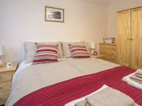 Hirfron, LLANBERIS - Image 3