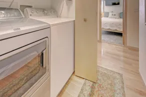 732b Meadow Creek 2 Bedroom Townhouse by RedAwning - Image 2