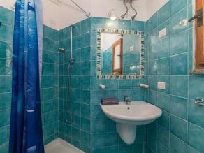 Beautiful private villa for 3 people with WIFI, A/C, TV and pets allowed - Image 3