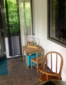 Spacieux appartement avec terrasse (101 m²).  près de la ville (de trajet en train de 10 min) à l'air libre - Image 2