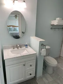 Super Comfy and modern with the extras! - Image 4