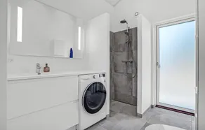 3 Bedroom Beach Front Home In Glesborg - Image 3