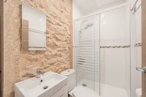 Villa 'Garraseca' with Mountain Views, Wi-Fi and Air Conditioning - Image 5