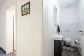 Modern Holiday Apartment \"Konstanz City im Paradies\" with Wi-Fi and Balcony - Image 5