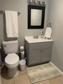Cozy Family Home Close to NB, SA, and RAFB - Image 2