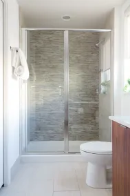 Look no further! Incredible 3 story + rooftop is waiting for Y-O-U! - Image 4