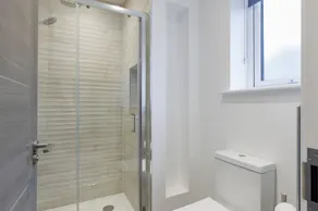 Jollys-Contemporary Beachfront Property, Pet Friendly with optional Hot Tub - Image 3