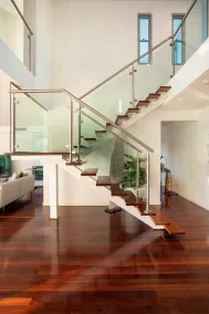 Stunning Waterfront home on the Gold Coast*Heated Pool* \nPet Friendly. - Image 2
