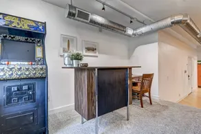 Lovely 2-Bedroom Unit in Springfield - Image 2