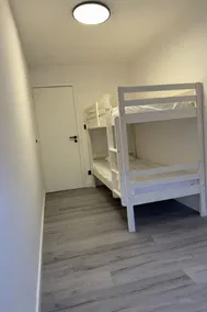 Modern apartment with garage box and free wifi - Image 5
