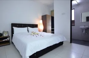 Muslim 3BR Cosy Stay @ The Heights - Image 4