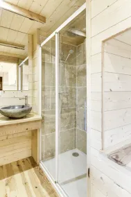 Jamie - U-Bahn-Hütte mit Jacuzzi - Image 2