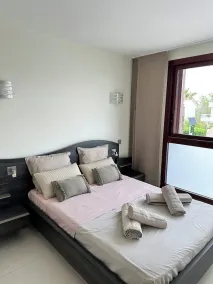 Sur la plage, Face à la mer, Appartement luxe 5* de 75m2 et terrasse de 25 m2 ! - Image 5