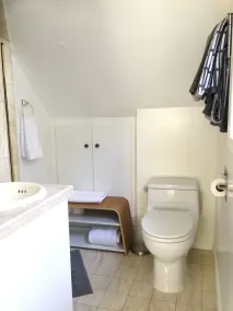 MAISON D'HÔTES DÉTACHÉE: Walk To Town, 1030 Sq Ft, 1 BR / 1. 5 BA, Mt. Tam Vie - Image 2