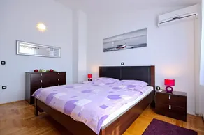 Nye moderne hus med privat pool, tæt på byens centrum og strand - Image 5