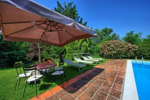Villa em San Giustino Valdarno com 6 quartos e capacidade para 12 pessoas - Image 4
