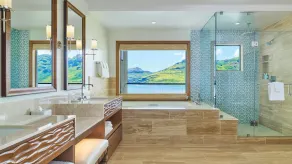 Kaiholo 3-Bdrm Den Oceanfront,Spacious Residence,Stunning Ocean, Mountain Views - Image 3