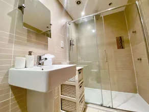 4 chambres à coucher à Wells - Image 5