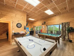 Beautiful Mountain Home: 6BR/4BA Hot Tub+Game Room+Golf+Views - Image 2