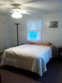 3 bed/2 bath home, walk to the beach! Aug 2-9 week available! - Image 4