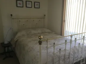 Bekvämt hus på 200 ac. Arbetande nötkreatur. Flod och utsikt. - Image 4